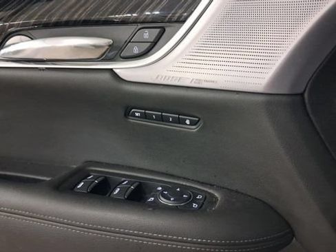 Used 2024 Cadillac XT6 Premium Luxury FWD image 35