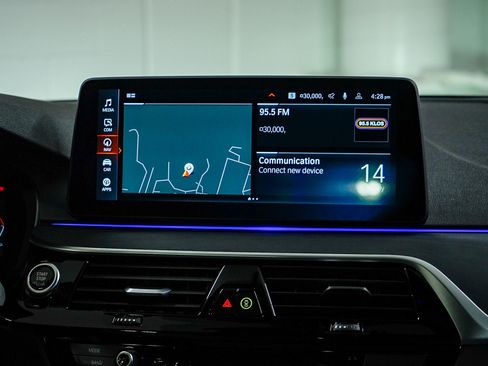 Used 2023 BMW 540i w/ Premium Package RWD image 14
