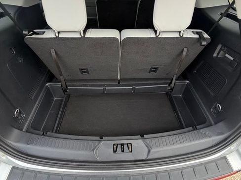 Used 2025 Ford Explorer Active w/ Active Comfort Package AWD/4WD image 25