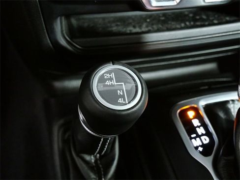 Used 2022 Jeep Wrangler Unlimited Sahara w/ Cold Weather Group image 26