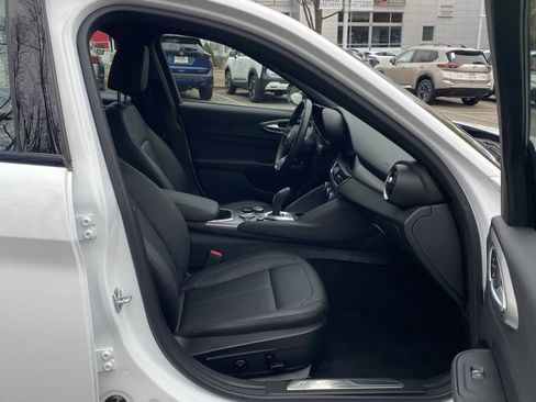 Used 2024 Alfa Romeo Giulia Ti image 38