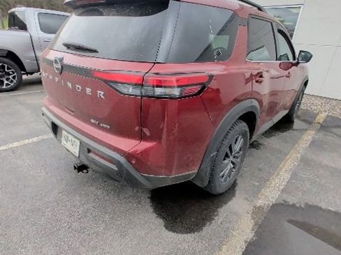 Used 2022 Nissan Pathfinder SV AWD/4WD image 14