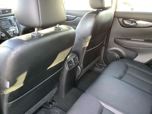 Used 2022 Nissan Rogue Sport SL w/ Premium Package image 19