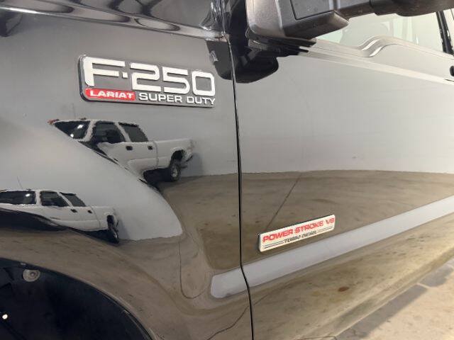 Used 2004 Ford F250 Lariat AWD/4WD image 15