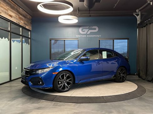 Used 2019 Honda Civic Sport image 7