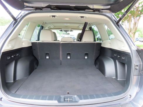Used 2022 Subaru Forester Limited AWD/4WD image 19