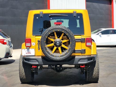 Used 2014 Jeep Wrangler Unlimited Rubicon AWD/4WD image 10