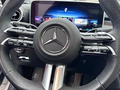 Used 2023 Mercedes-Benz C 300 4MATIC Sedan image 12