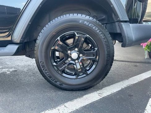 Used 2019 Jeep Wrangler Unlimited Sport S AWD/4WD image 30