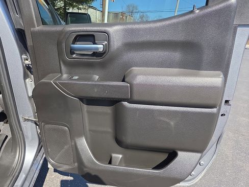Used 2022 Chevrolet Silverado 1500 Custom image 19