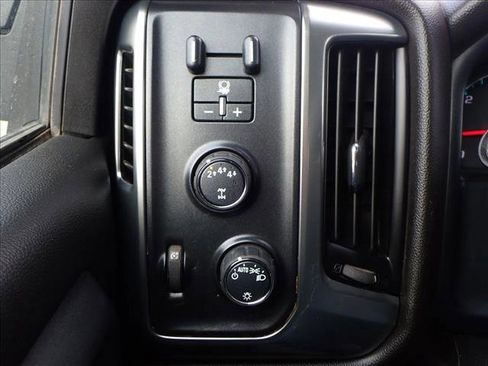 Used 2019 Chevrolet Silverado 2500 LT image 19