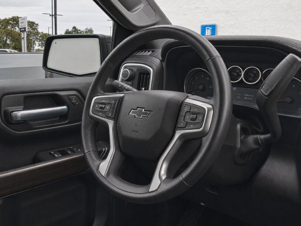 Used 2020 Chevrolet Silverado 1500 RST w/ All-Star Edition AWD/4WD image 17