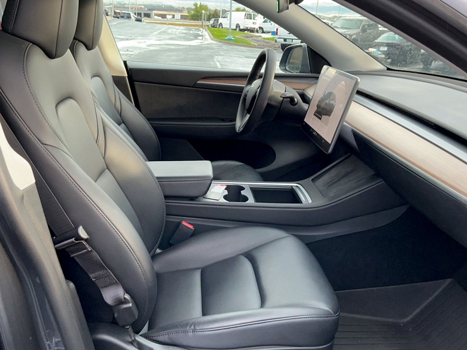 Used 2023 Tesla Model Y 2WD image 19