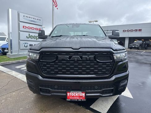 New 2026 RAM 1500 4x4 Crew Cab image 12
