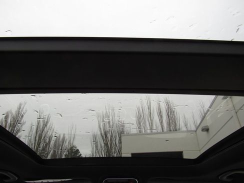 New 2026 Mercedes-Benz GLC 300 4MATIC image 29