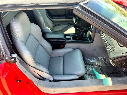 Used 1995 Chevrolet Corvette Convertible image 14