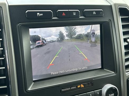 Used 2020 Ford Expedition XLT w/ Equipment Group 201A RWD image 32
