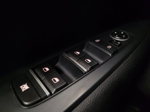 Used 2019 Kia Forte LXS image 27