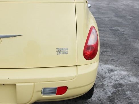 Used 2007 Chrysler PT Cruiser Touring w/ Fleet Value Group I image 38