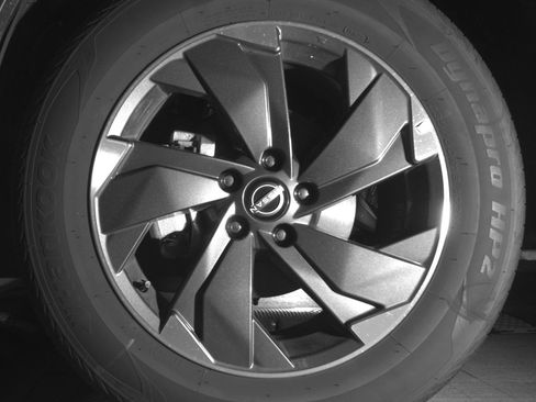 Used 2025 Nissan Rogue SV AWD/4WD image 12