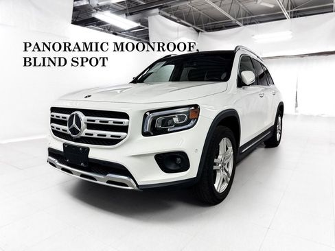 Used 2023 Mercedes-Benz GLB 250 4MATIC w/ Premium Package image 1