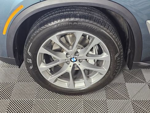 Used 2026 BMW X5 xDrive40i AWD/4WD image 9
