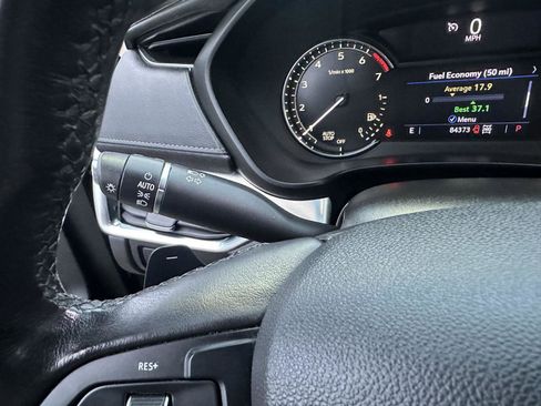 Used 2020 Cadillac XT4 Premium Luxury image 28