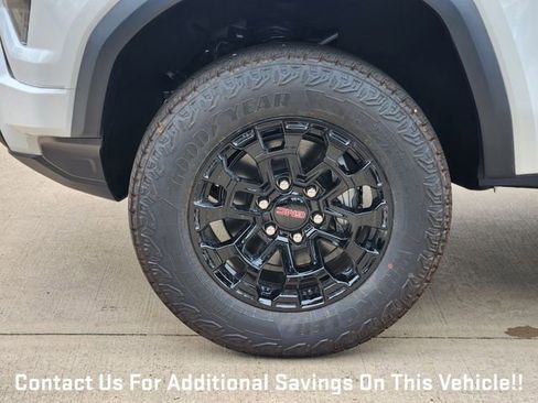 New 2026 GMC Canyon Elevation w/ Technology Package RWD image 8