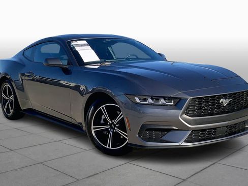 Used 2024 Ford Mustang EcoBoost image 2