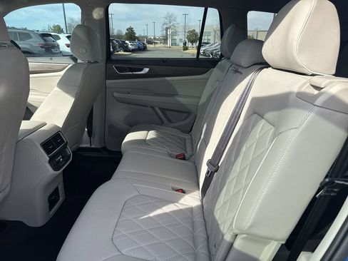 New 2025 Volkswagen Atlas SEL Premium R-Line image 12