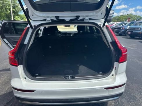 Used 2024 Volvo V60 B5 Cross Country Plus AWD/4WD image 18