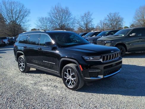 New 2025 Jeep Grand Cherokee L Limited w/ Luxury Tech Group II AWD/4WD image 7