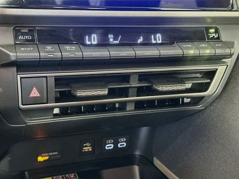 Used 2025 Toyota Camry LE FWD image 24