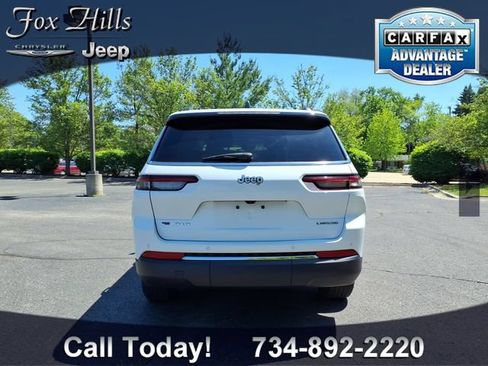 Certified 2022 Jeep Grand Cherokee L Laredo w/ Luxury Tech Group I AWD/4WD image 7