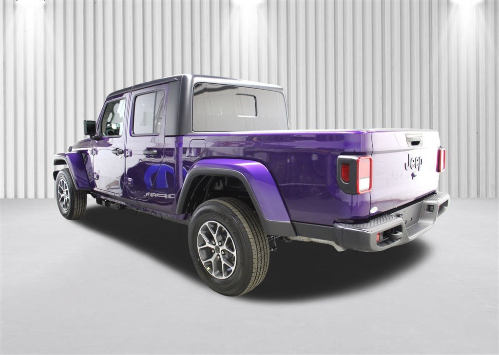New 2026 Jeep Gladiator Sport AWD/4WD image 5