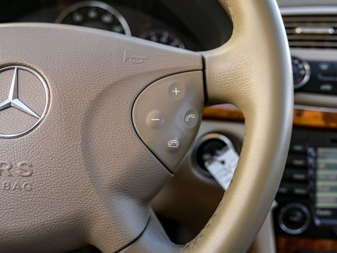 Used 2004 Mercedes-Benz E 320 4MATIC Wagon image 16