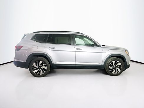 Used 2025 Volkswagen Atlas SE FWD image 10