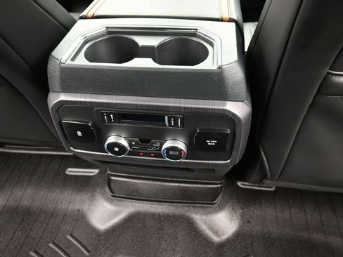 Used 2022 Ford Expedition Platinum RWD image 24