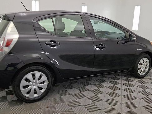 Used 2014 Toyota Prius C Two FWD image 4