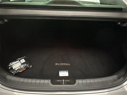 Certified 2024 Hyundai Elantra Blue image 13
