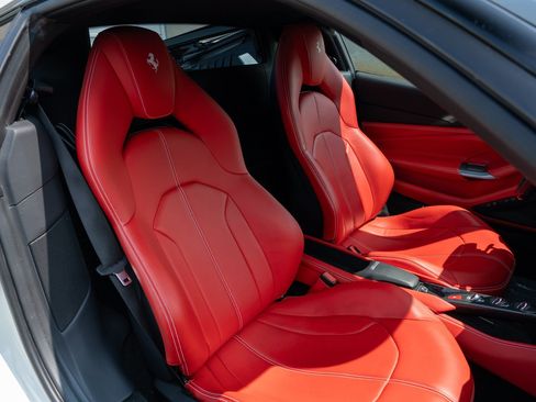 Used 2022 Ferrari F8 Tributo RWD image 46