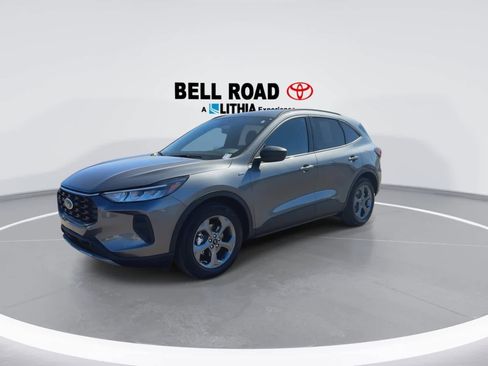 Used 2025 Ford Escape ST-Line image 4