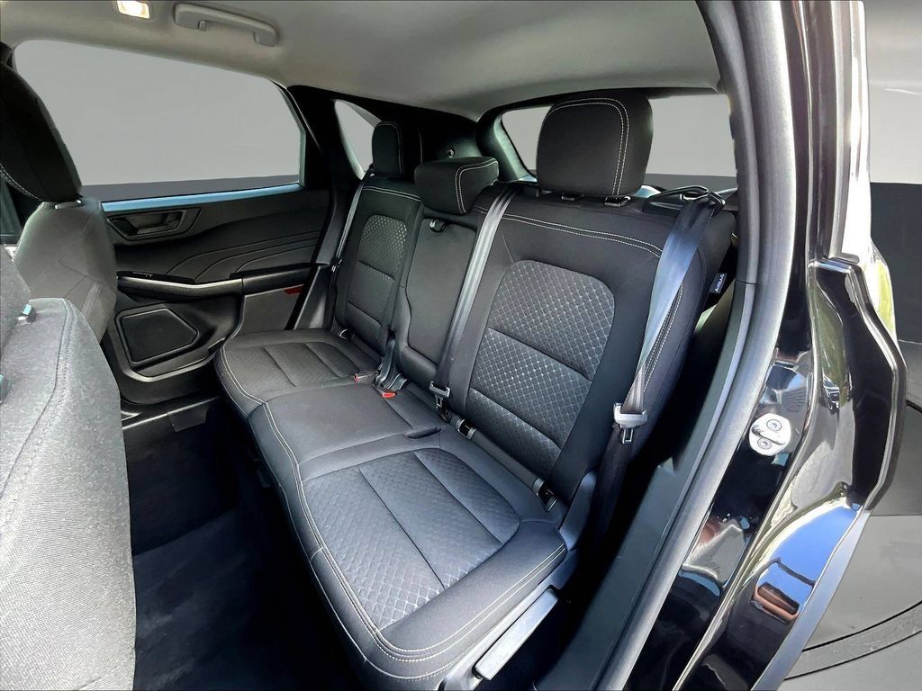 Used 2025 Ford Escape Active AWD/4WD image 24