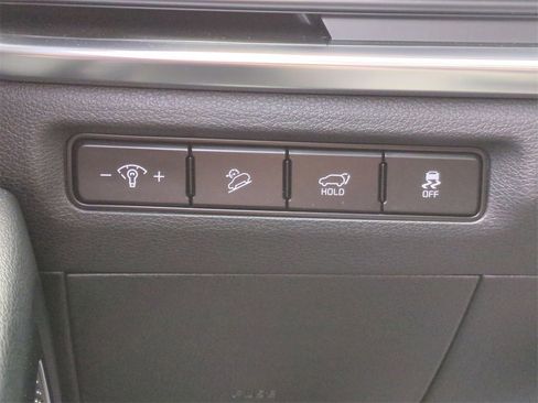 Certified 2024 Kia Telluride SX Prestige w/ Towing Package image 18