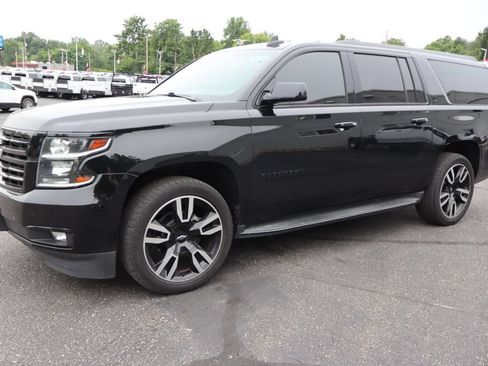 Used 2019 Chevrolet Suburban LT AWD/4WD image 2