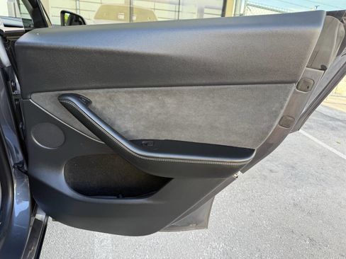 Used 2023 Tesla Model Y Long Range image 26