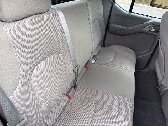 Used 2019 Nissan Frontier SV RWD image 16