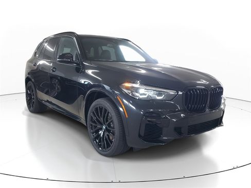 Used 2023 BMW X5 sDrive40i w/ M Sport Package image 3