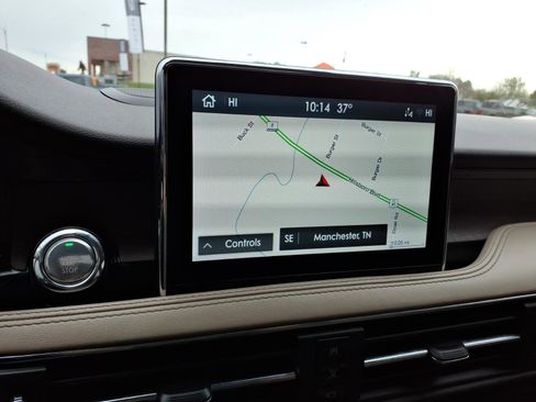 Used 2022 Lincoln Corsair Reserve w/ Equipment Group 201A image 18