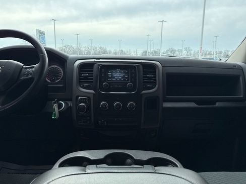 Used 2017 RAM 1500 Express image 15